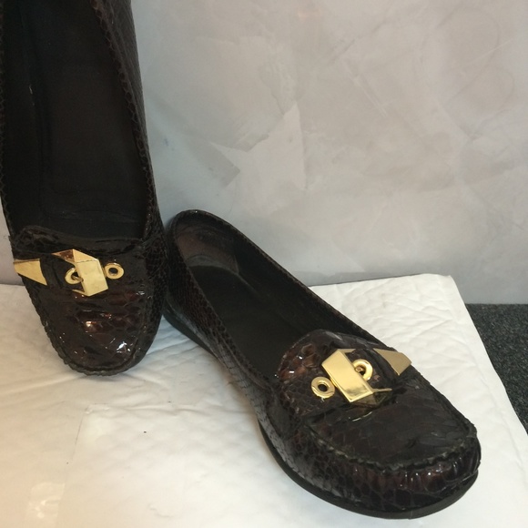 Stuart Weitzman Embossed Patent Leather Flats - Picture 3 of 10